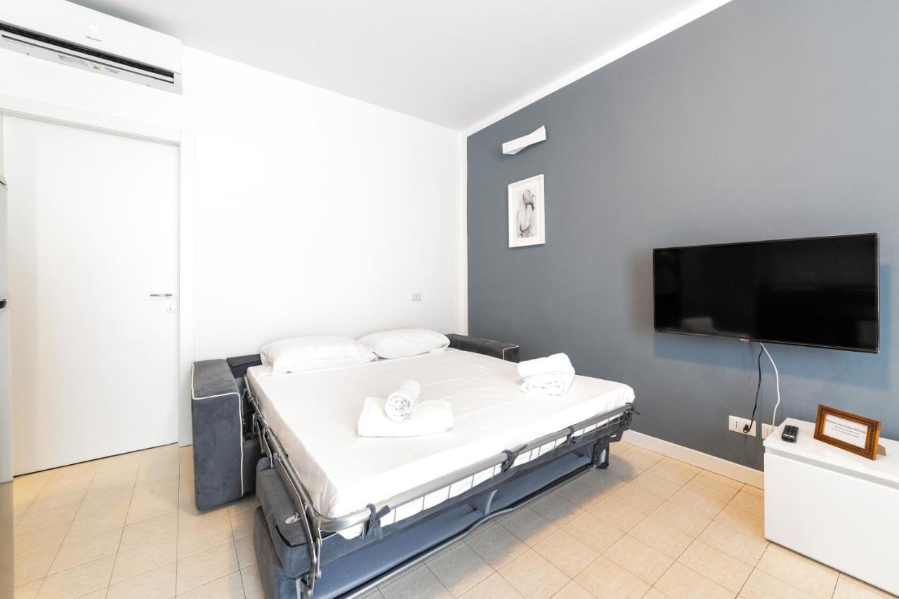 Roomy Apartment Close To Subway M5! Milán Exterior foto