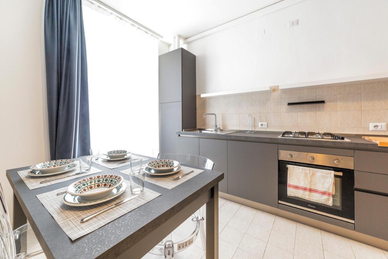 Roomy Apartment Close To Subway M5! Milán Exterior foto